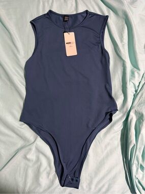 SHEIN Navy Blue Crewneck Basic Top